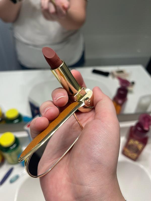 Customer carousel item 7.