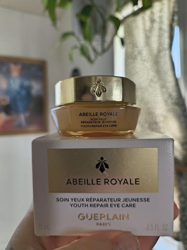 Customer carousel item 9.