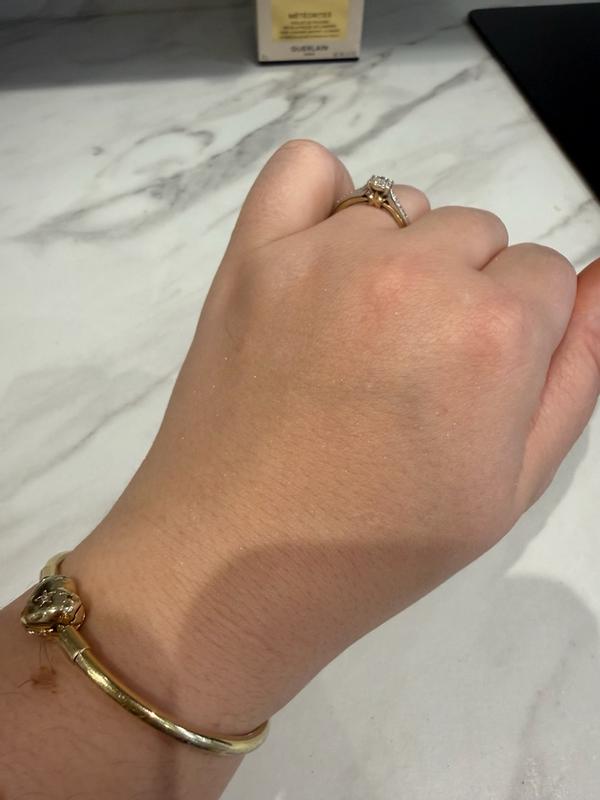 Customer carousel item 1.