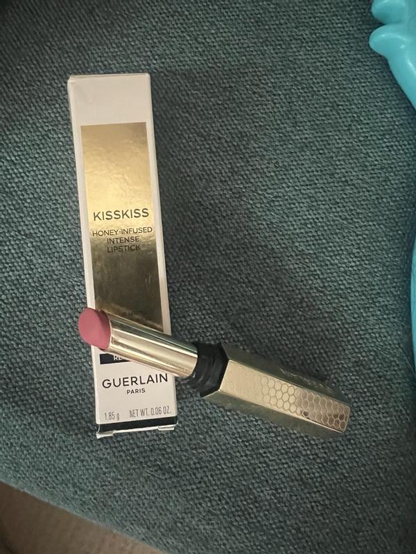 Customer photo for "Great matte lipstick"
