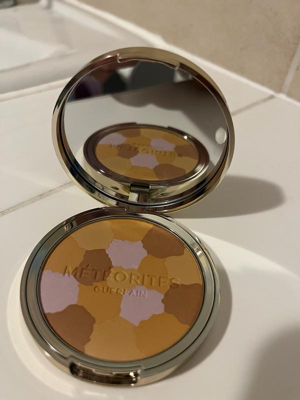 Customer photo for "Good coverage setting powder"