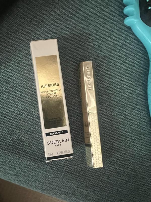 Customer photo for "Great matte lipstick"