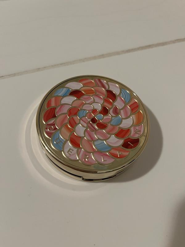 Customer photo for "Good coverage setting powder"