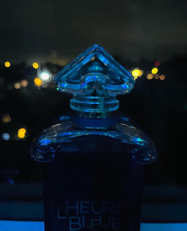 Customer photo for "Luxurious evening perfume"