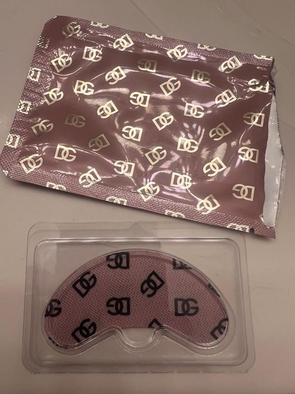 Customer carousel item 6.