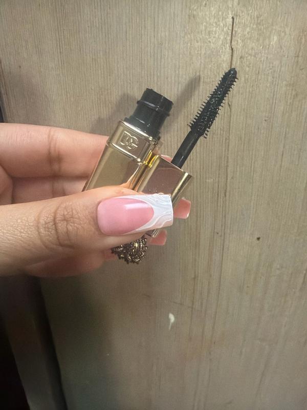 Customer carousel item 5.