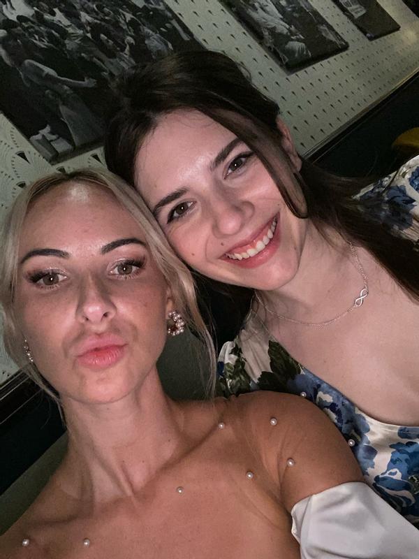 Review Thumbnail Image 1 385423823