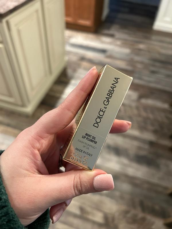 Customer carousel item 6.