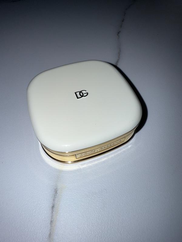 Customer carousel item 11.