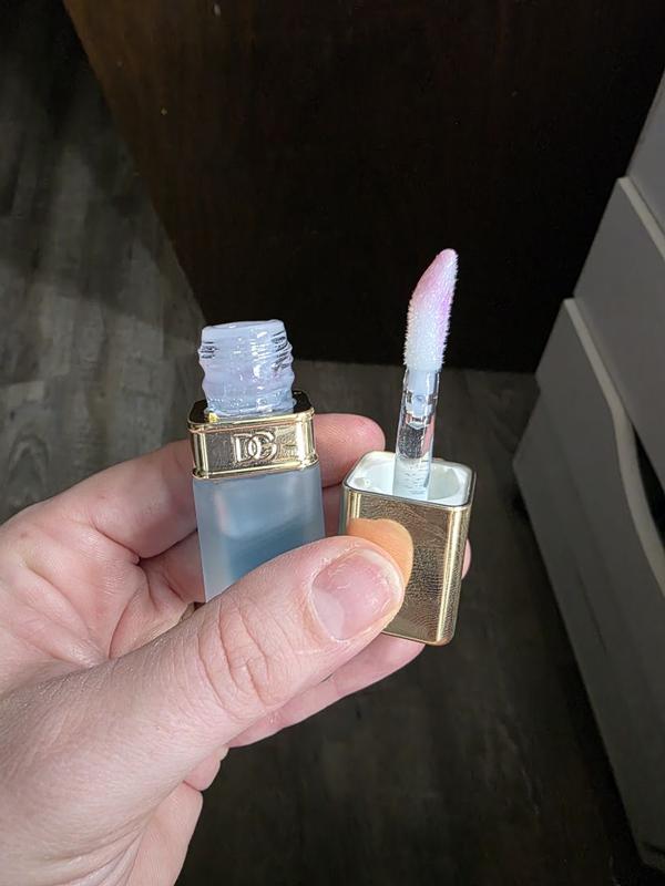 Customer carousel item 4.