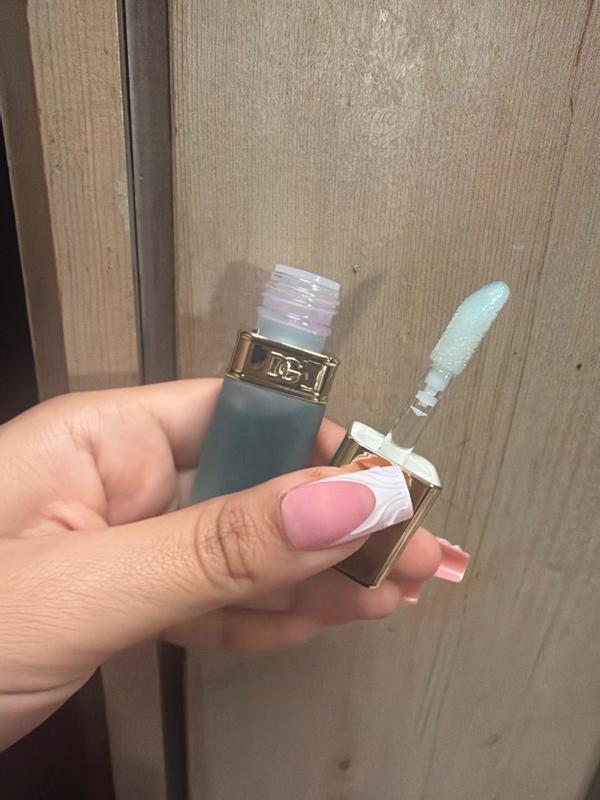 Customer carousel item 2.