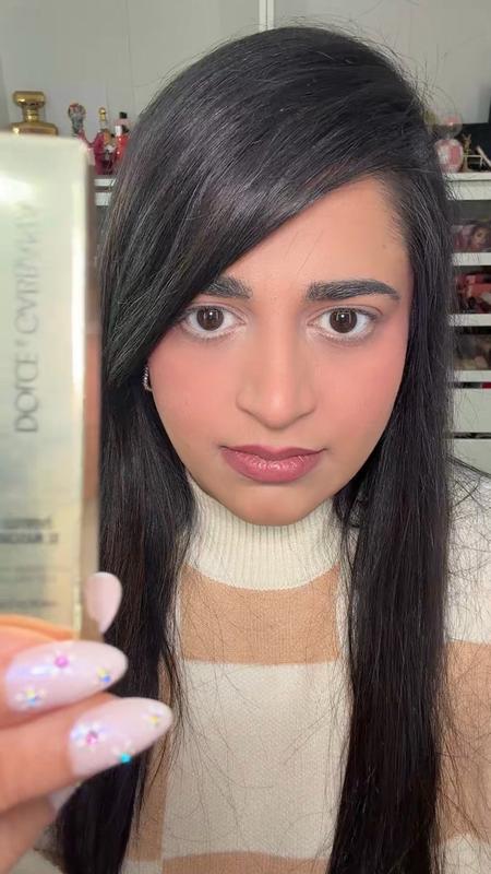 Customer carousel item 9.