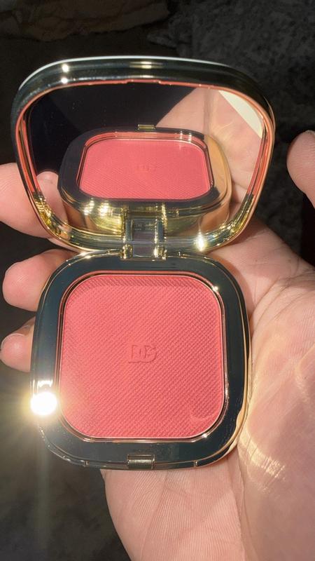 Customer carousel item 7.