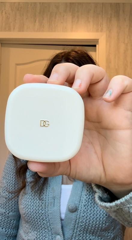 Customer carousel item 5.