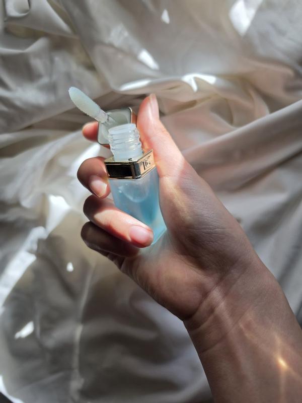 Customer carousel item 9.