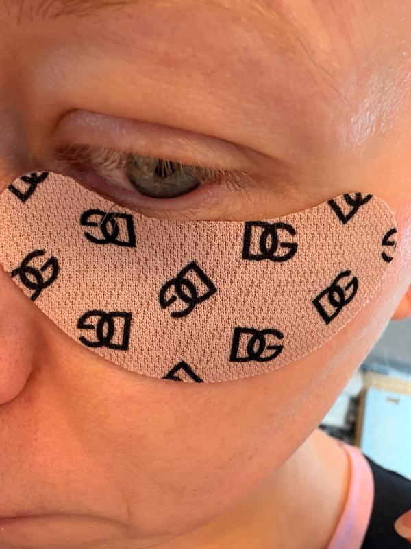 Review Thumbnail Image 0 383572606