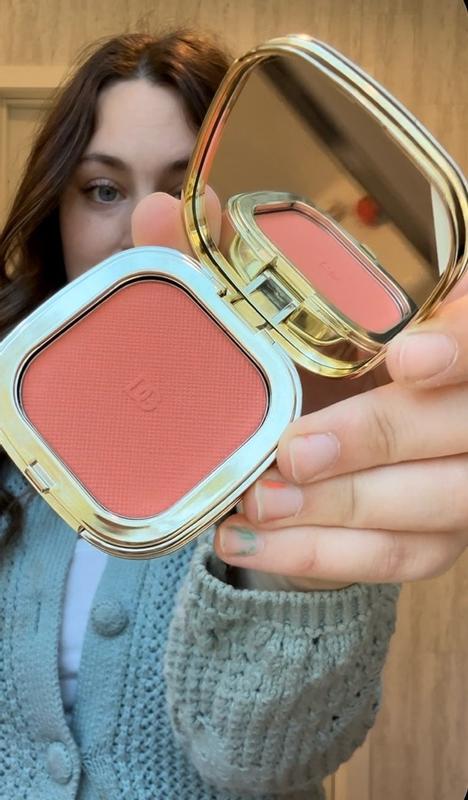 Customer carousel item 3.