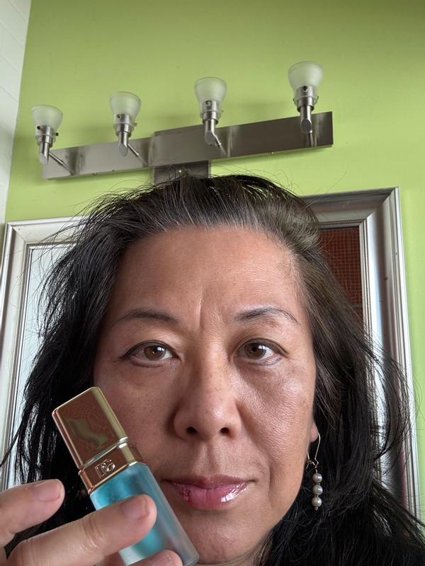 Customer carousel item 12.