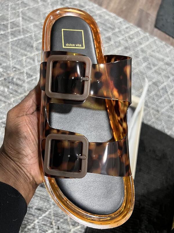Customer carousel item 9.