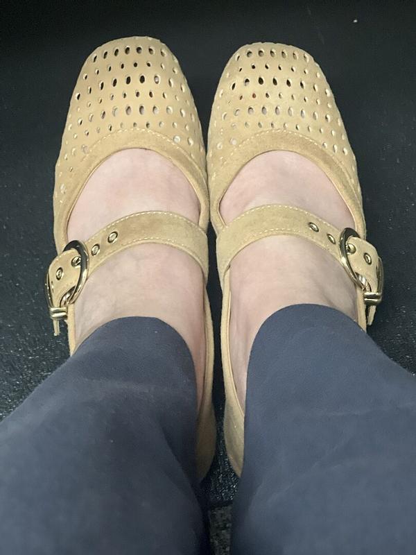 Review Thumbnail Image 0 384003573