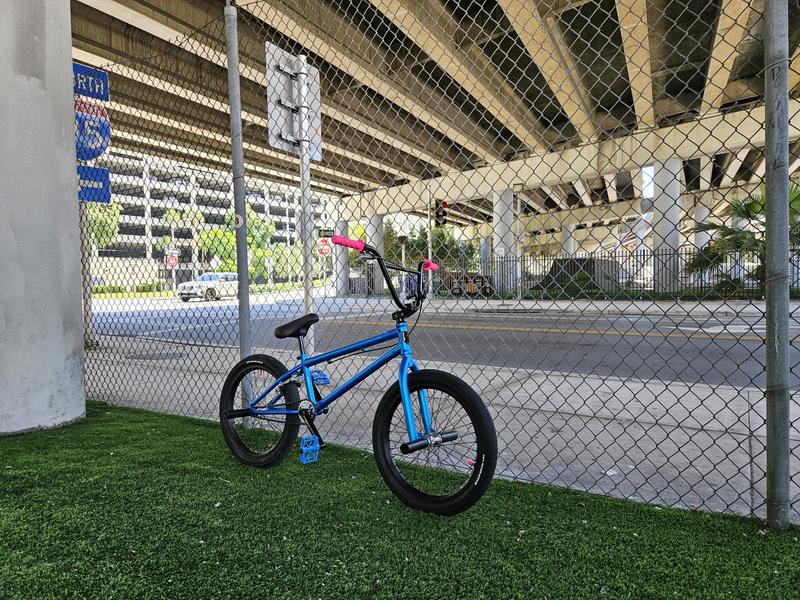 Legion L100 | BMX Style Bikes | Adult Bikes - Mongoose