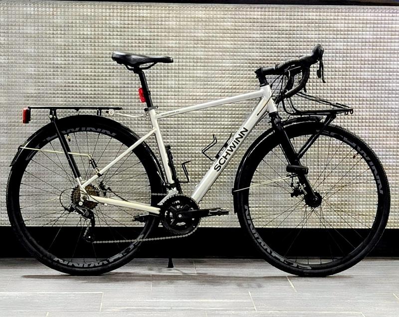 Sporterra RX 700c | Fast, rugged, and built for the trail – Schwinn