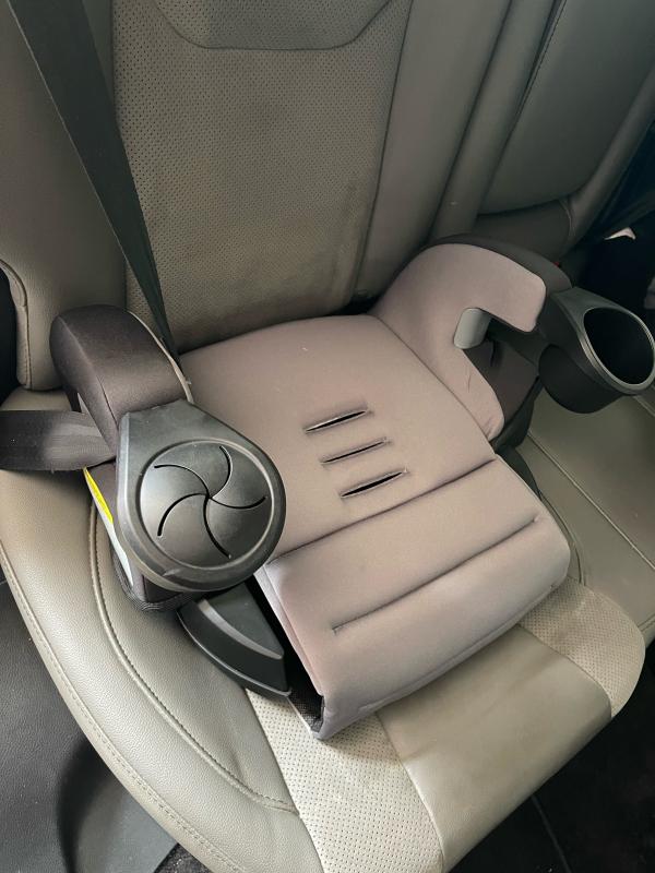 Wide booster| Hiding treasures| Booster fit