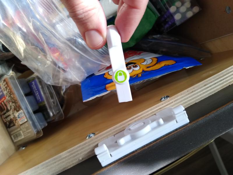 They just snap right off