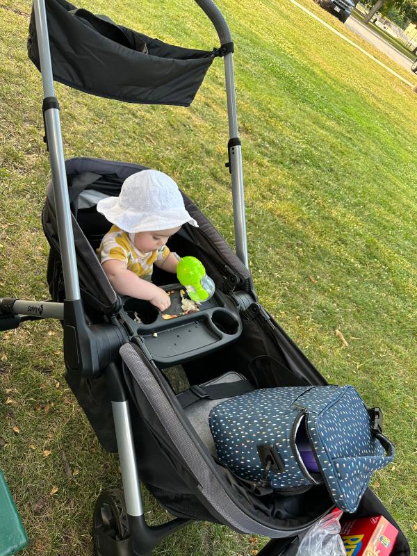 Customer carousel item 9.