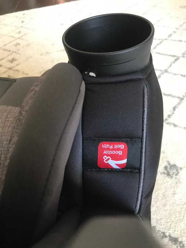 Side latches and full comfort| Easy to adjust| Fits my 2yr old| Buckle holders| Clearly labeled instructions at all stages| Cushioned chest clip| Fully extended height| Belts stored to the side