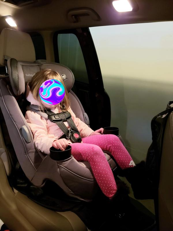 weird seam| packagin| view with child| awesome clips| seat impression