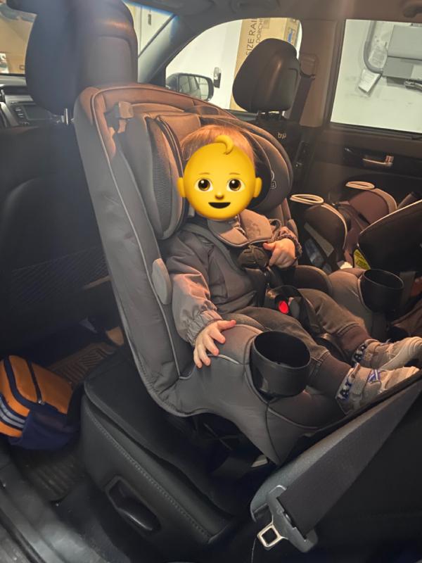 Fits in my Kia Sorento| Clips that hold straps back while putting child in seat