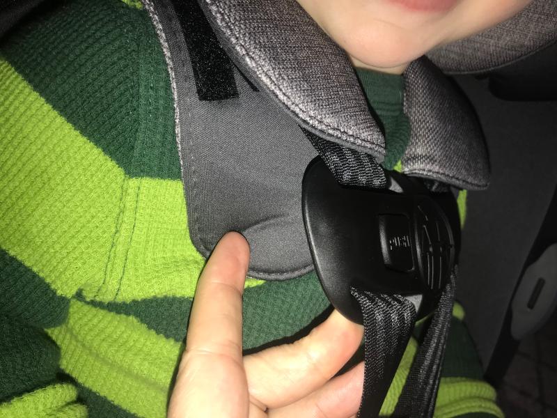 Side latches and full comfort| Easy to adjust| Fits my 2yr old| Buckle holders| Clearly labeled instructions at all stages| Cushioned chest clip| Fully extended height| Belts stored to the side