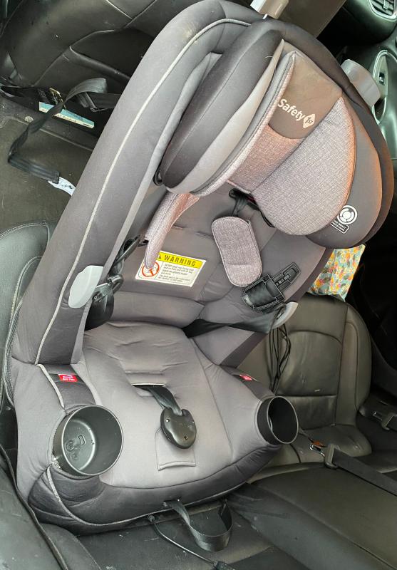 A good option for a smaller car!| Love the fuss free strap holders!