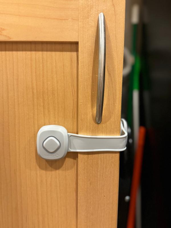 Ingenious decoy button!| Easy install!| Latch tucks away seamlessly! No more dangling parts getting in the way or being annoying.