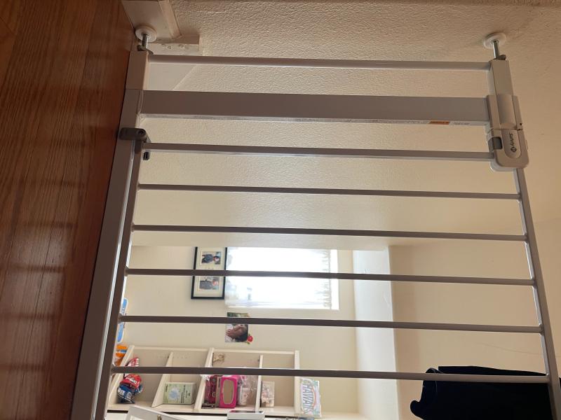 Red/green indicators to let you see if it's locked/closed properly| Limiters to keep door from swinging the wrong way.| Easy installation with extensions