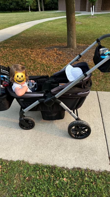 Customer carousel item 8.