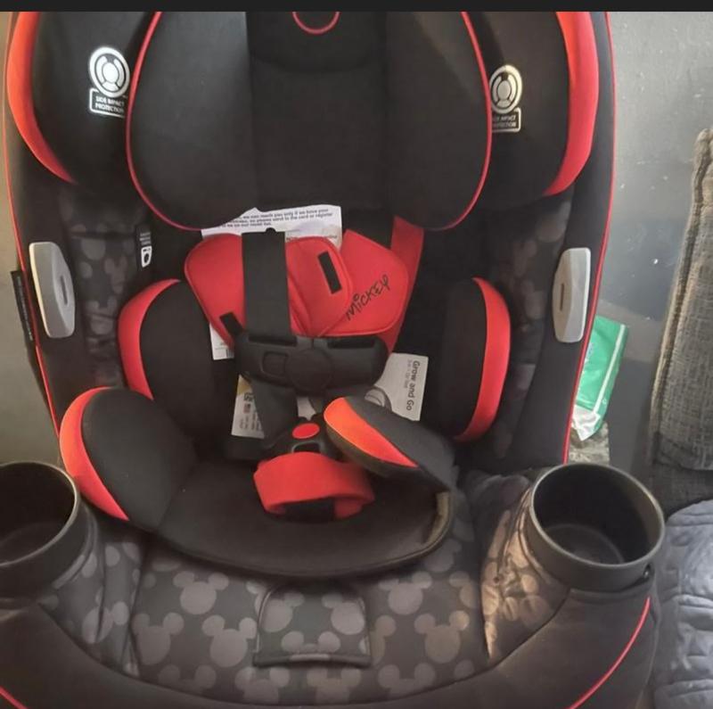 Love mickey| Great packaging| Amazing product| Happy baby| Sturdy