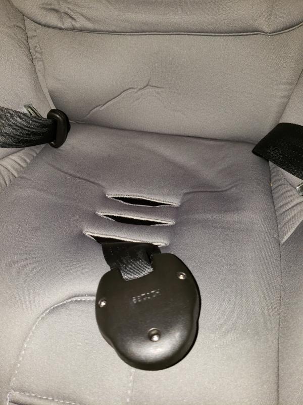 weird seam| packagin| view with child| awesome clips| seat impression