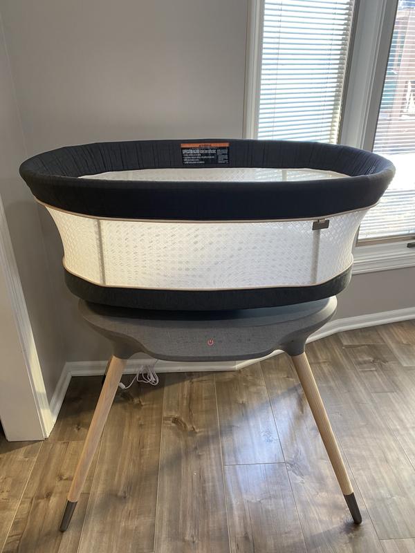 Maxi-Cosi Starling Smart Bassinet - Kindred Collection