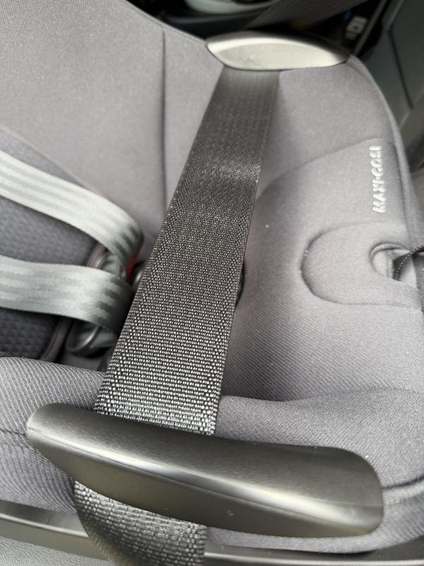 Customer photo for "Thoughtful features in a lightweight design"