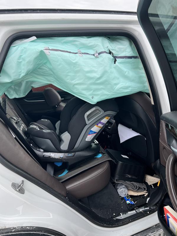 Customer carousel item 6.