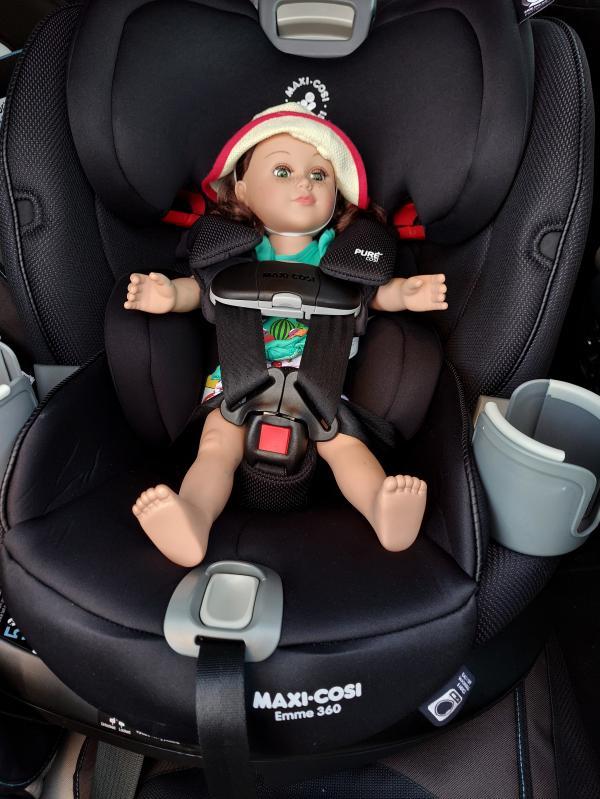 Rotation allows the car seat to face you when loading kiddo into car