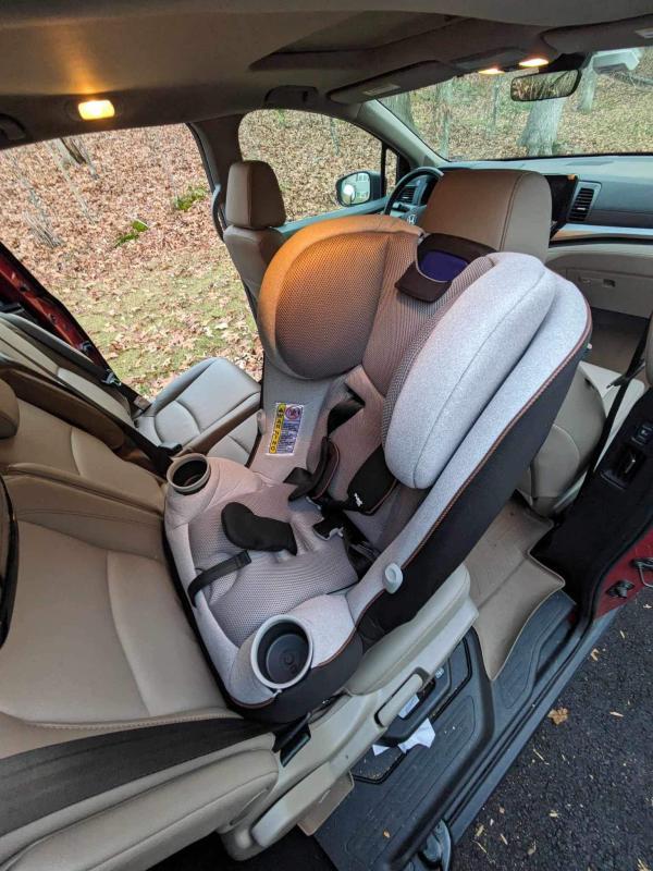 Seat leaves plenty of room for front passenger| Rear facing installation in '22 Odyssey| Kiddo testing out the seat before install