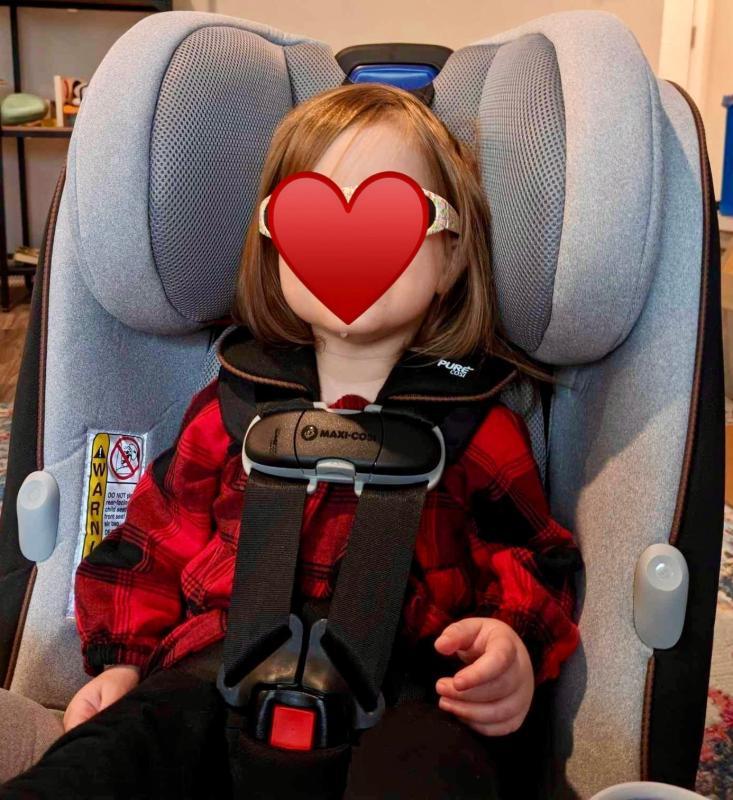 Seat leaves plenty of room for front passenger| Rear facing installation in '22 Odyssey| Kiddo testing out the seat before install