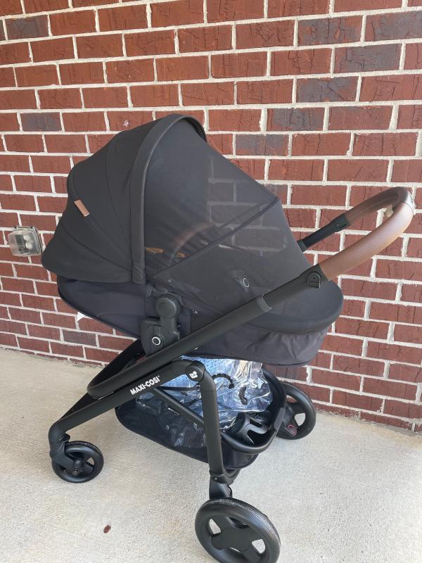 Cushy reversible seat insert| 360 extended canopy for shade, bugs, and privacy!| Sleeping baby approved!| Upright seat setting