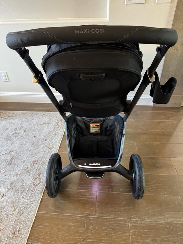 Customer photo for "Comfortable and Innovative Stroller"