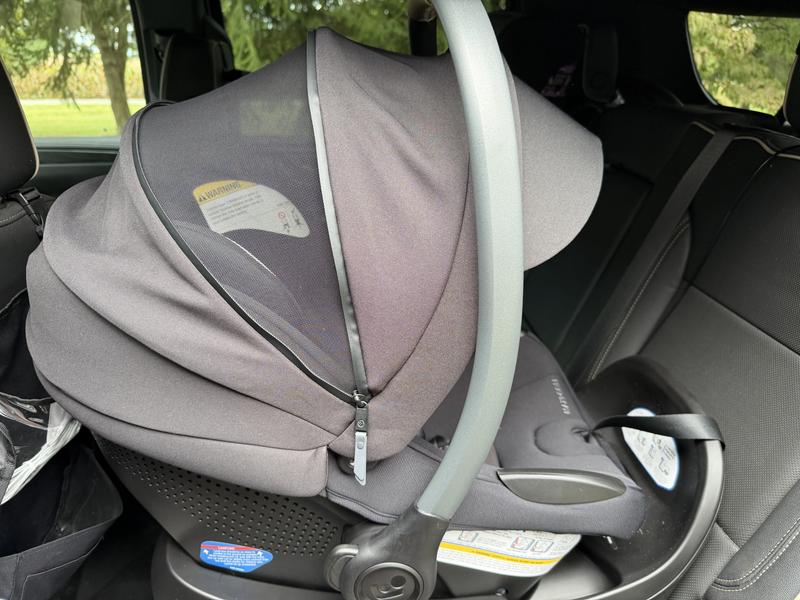Customer photo for "Thoughtful features in a lightweight design"