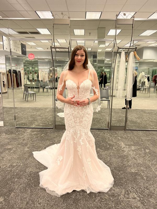 Lace Applique Mermaid Strapless Wedding Dress