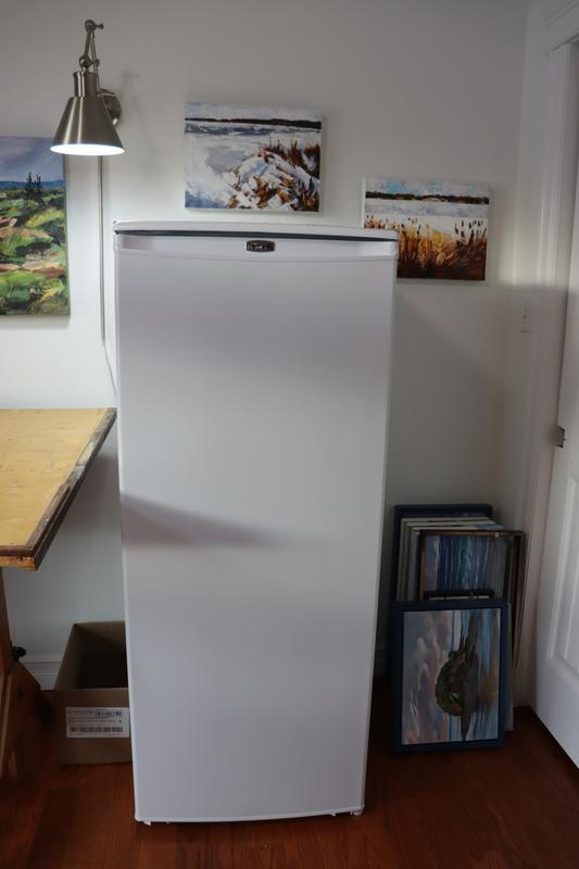 Premiere 8.5 cu. ft. Upright Freezer - DUFM085A2WP1 | Danby Canada